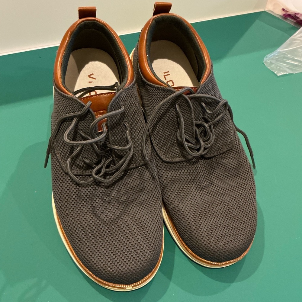 Vilocy Men's Brown Casual Lightweight Shoes Size 42